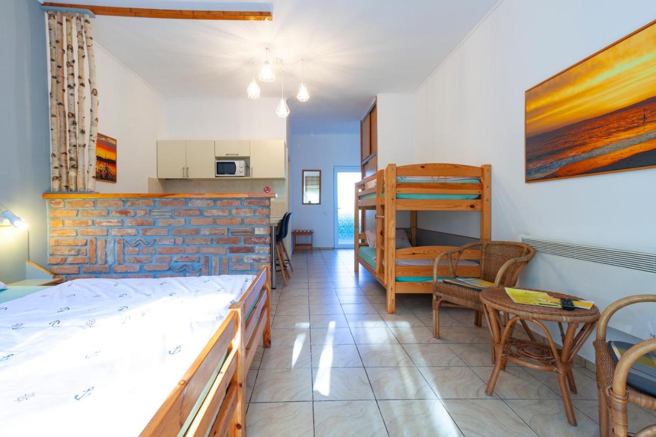 Hotel Casa Ana Vama Veche Esterno foto