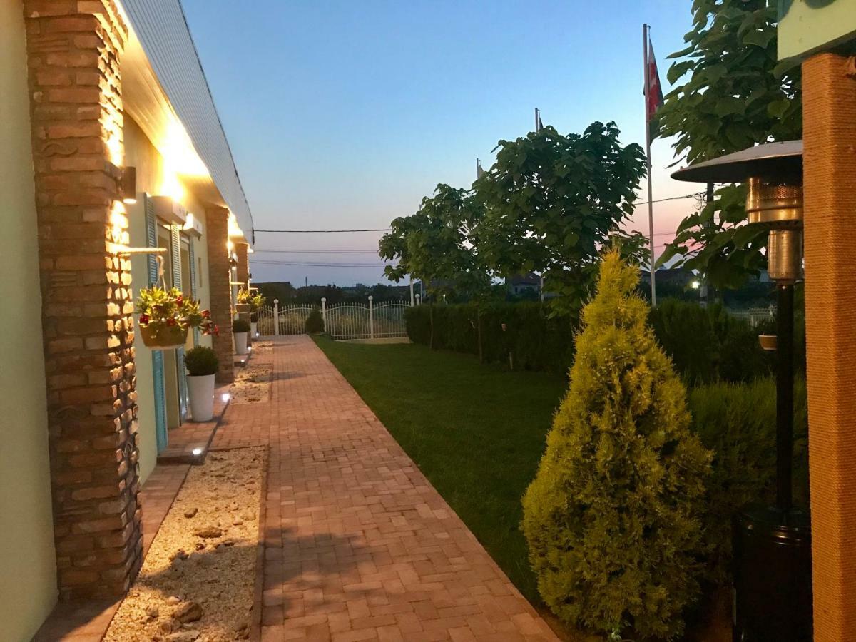 Hotel Casa Ana Vama Veche Esterno foto